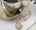 贅沢な悪魔の目のラインストーンの吊り下げ式のネックレス18Kの金のステンレス鋼のネックレス